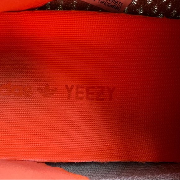 Yeezy Boost 350 V2 Desert Sage - Picture 5 of 7